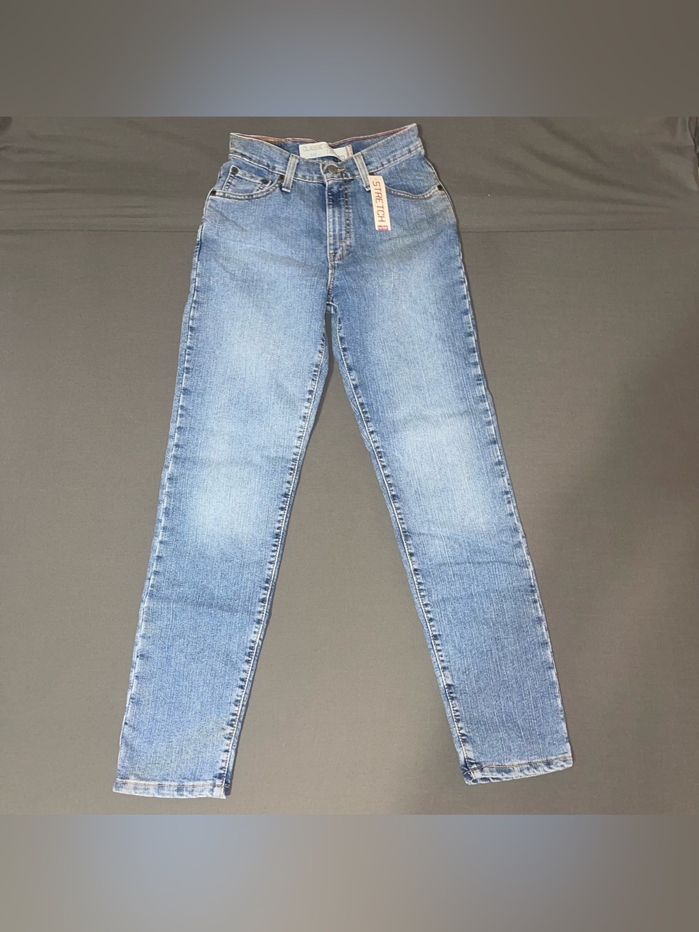 Levi’s 512 Classic Slim Tapered Jeans Women’s Size 4M Light Wash NWT 2005 Y2K